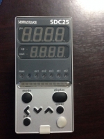 日本山武AZBIL溫控器 SDC25溫控器 C25TROUA1000M001溫度記錄儀